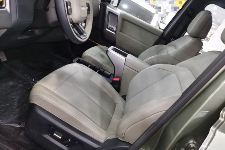 Used  V23 2025 501 Four-Wheel Drive Intelligent Driving Version
