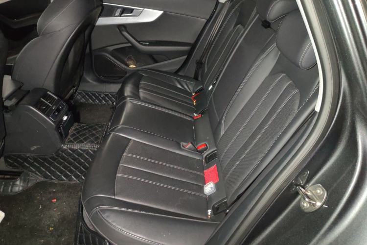 Used Audi A4L 2023 40 TFSI Fashion Dynamic Model
