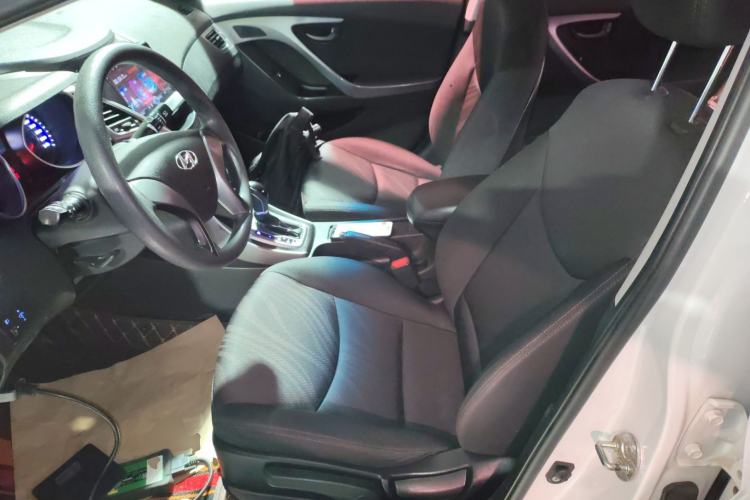 Used Hyundai Elantra 2015 1.6L Automatic Fashion Model
