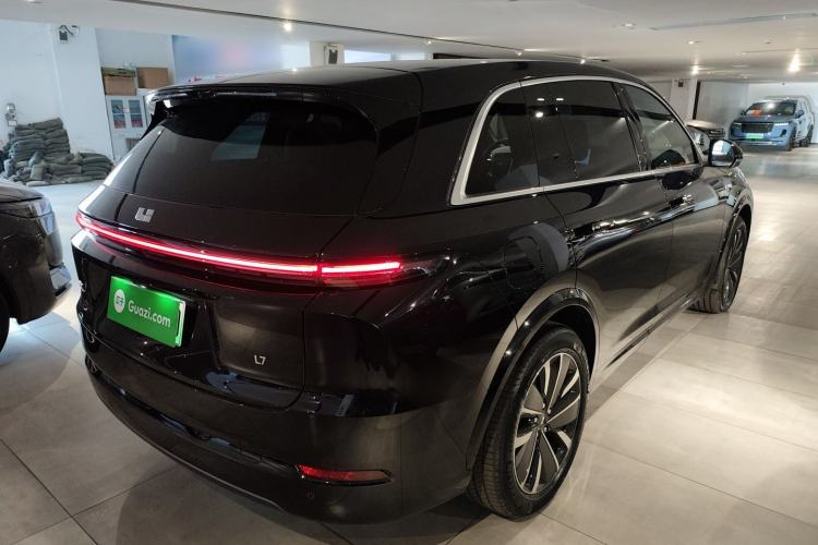 Used Li Auto L7 2025 Pro Smart Refresh Edition
