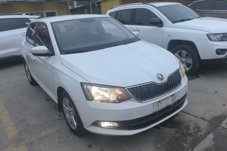 Used Skoda Fabia 2015 1.4L Automatic Chuanxing Edition
