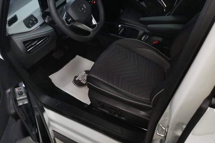 Used Volkswagen ID.3 2025 Smart Edition Outstanding Model
