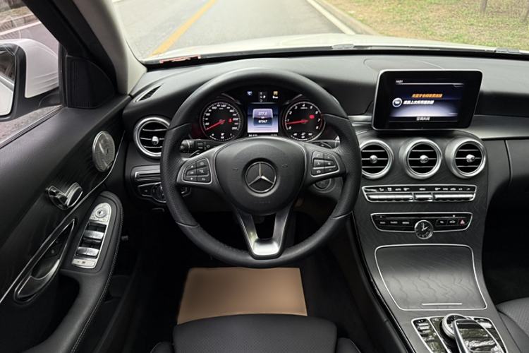 Used Mercedes-Benz C-Class 2017 Facelift C 200 Station Wagon
