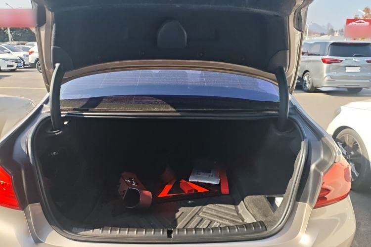 Used BMW 5 Series 2018 528Li Launch Special Edition
