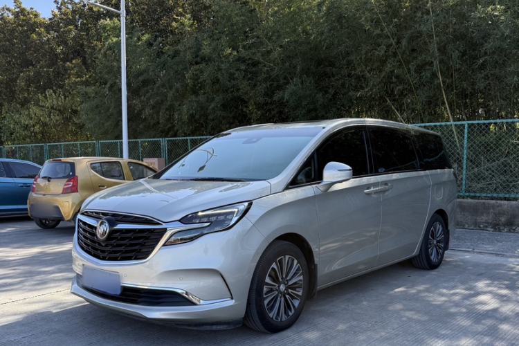 Used Buick GL8 2021 ES Landtrek 653T Luxury Model
