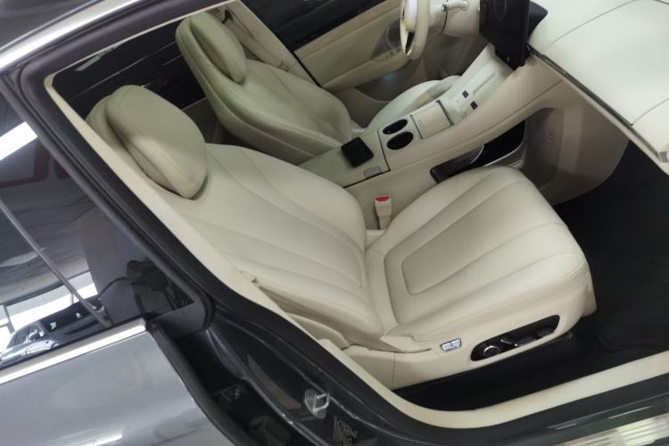 Used Hima Luxeed R7 2024 All-Electric 802 km Max
