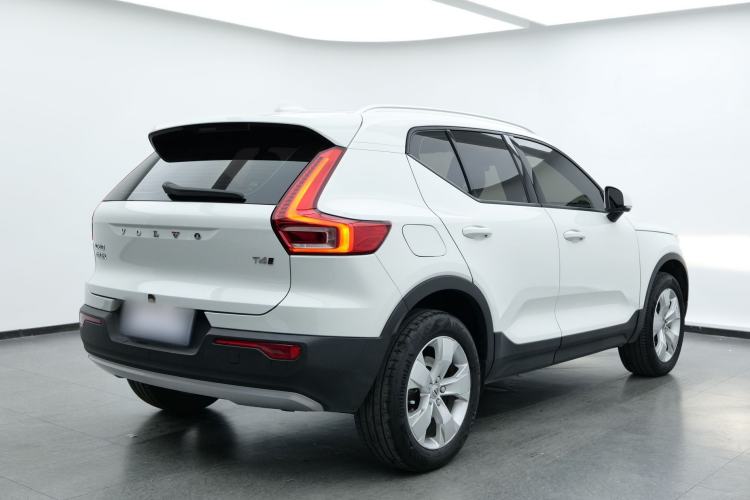 Used Volvo XC40 2022 T4 Four-Wheel Drive Smart & Stylish Edition
