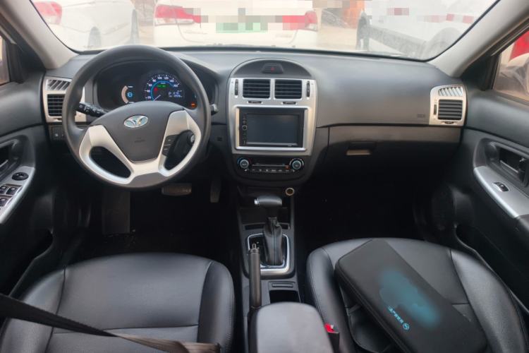 Used  300E 2017 Standard Model