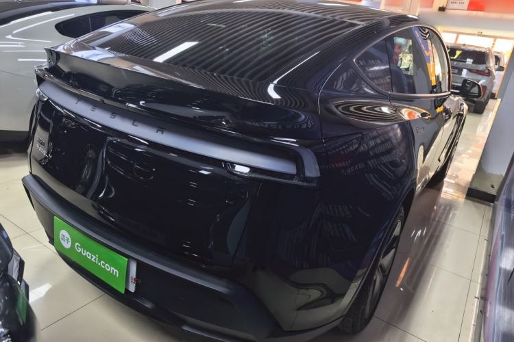 Used Tesla Model Y 2025 Rear-Wheel-Drive Version
