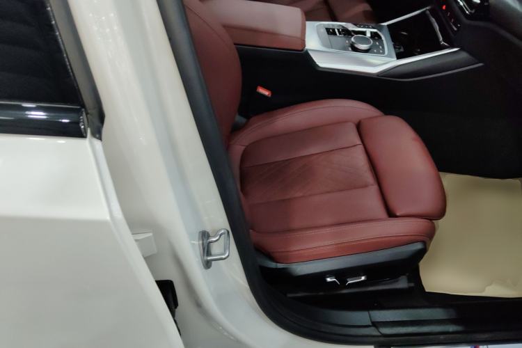 Used BMW 3 Series 2025 330Li M Sport Shadowline Package