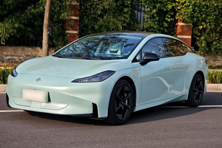 Used  GT 2023 710 Rear-Drive Pro Supercharge Edition
