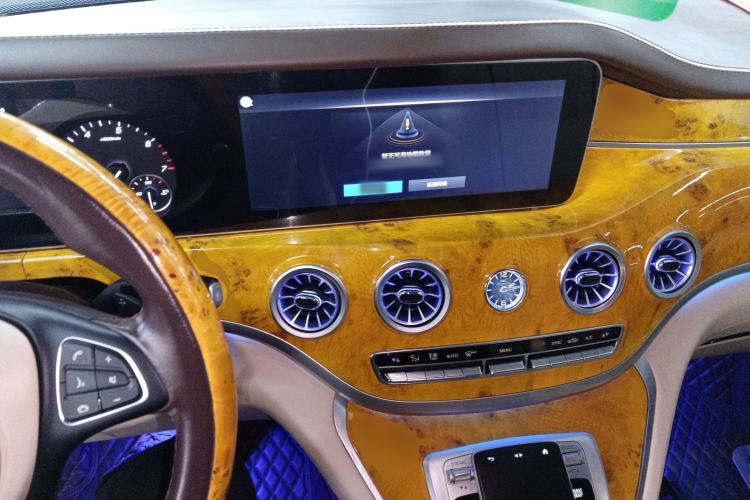 Used Mercedes-Benz Vito 2021 2.0T Elite Version 7 Seats