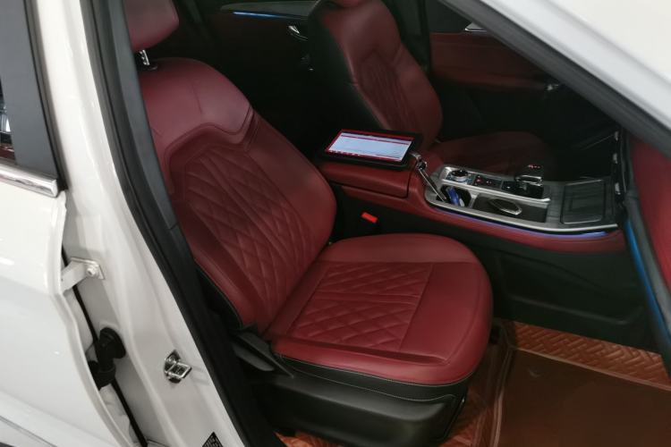 Used JETOUR X70 PLUS 2023 1.5T DCT Brave PLUS 5-Seater
