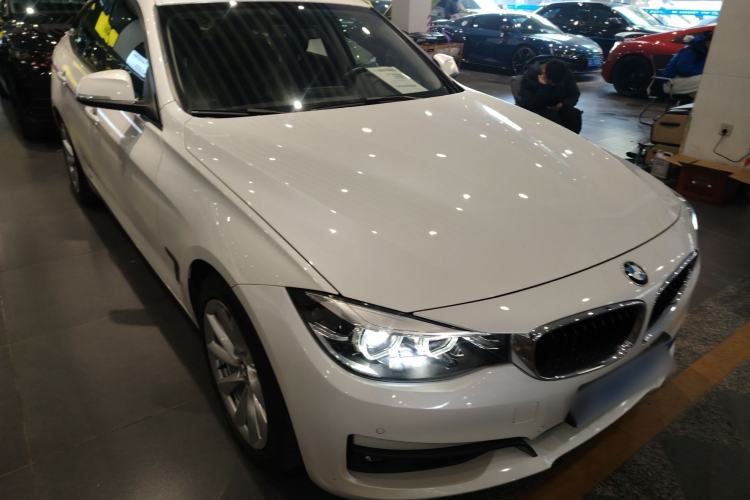 Used BMW 3 Series GT 2018 320i Sport Edition

