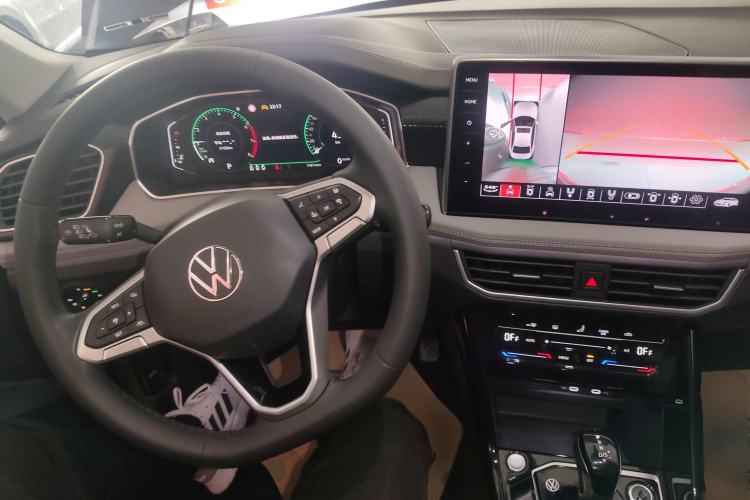 Used Volkswagen Tayron 2023 330TSI Two-Wheel-Drive Luxury Plus Advanced Version
