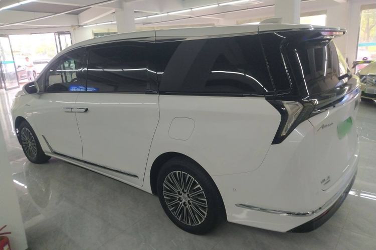 Used Buick GL8 New Energy 2024 Lu Zun Luxury Edition 7-Seater
