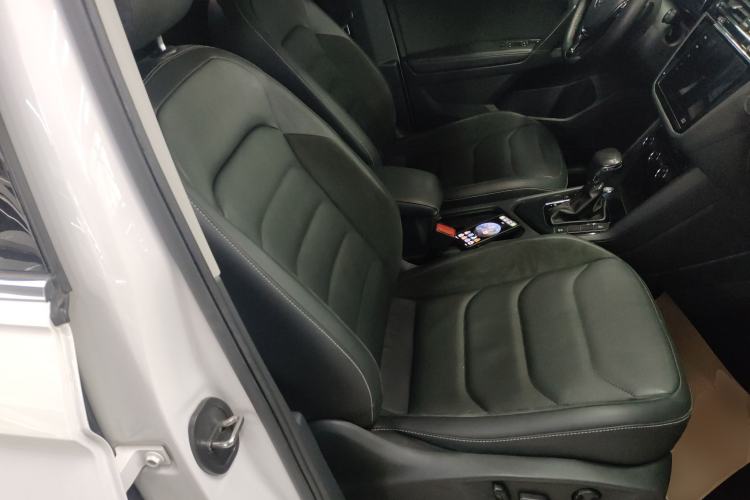 Used Volkswagen Tiguan L 2019 Updated Version 330TSI Automatic Two-Wheel Drive Panoramic Comfort Edition China VI Standard