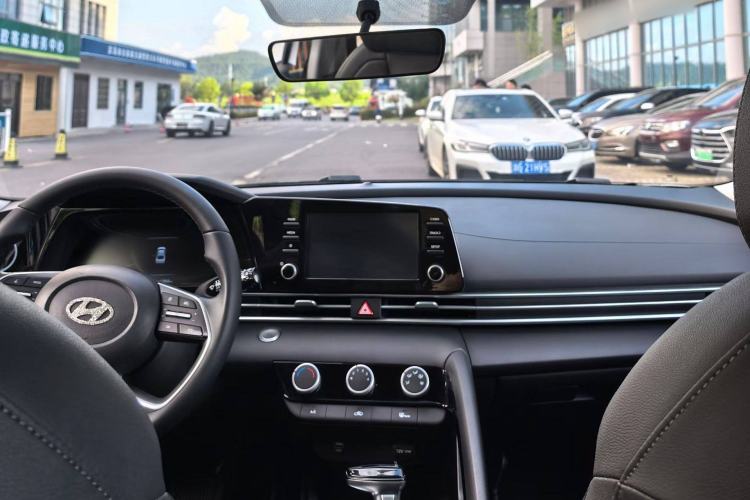 Used Hyundai Elantra 2023 1.5L CVT GLX Elite Edition
