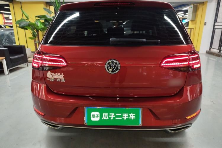 Used Volkswagen Golf 2018 230TSI Automatic Luxury Version
