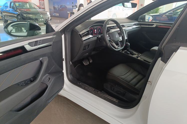 Used Volkswagen FAW-Volkswagen CC 2024 380TSI Striking Edition
