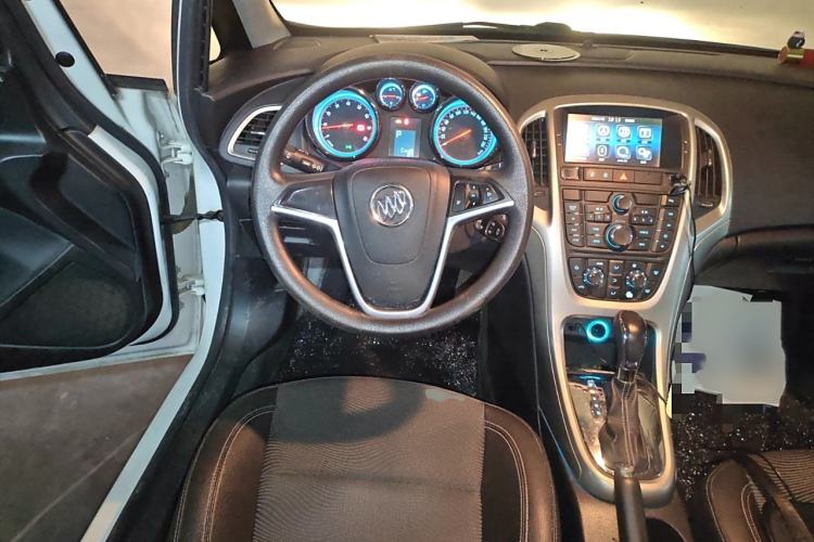 Used Buick GT 2014 XT 1.6L Automatic Fashion Edition
