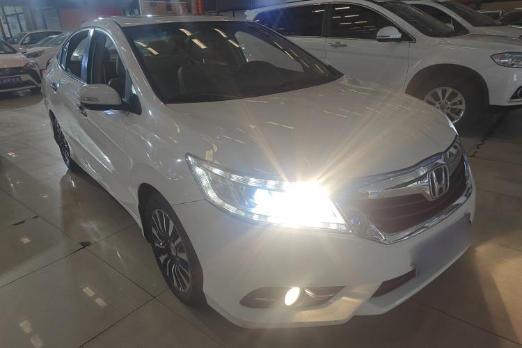 Used Honda Crider 2015 1.8L Automatic Luxury Edition
