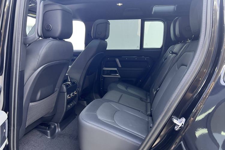 Used Land Rover Defender 2024 110 3.0T P400 X-DYNAMIC HSE
