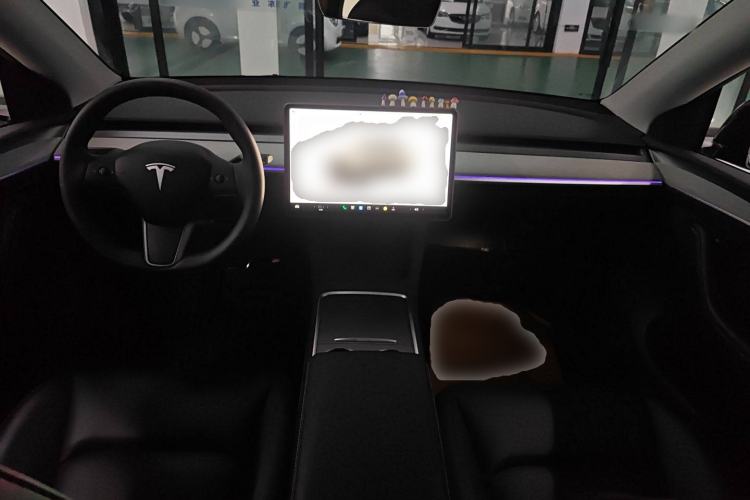 Used Tesla Model Y 2023 Rear-Wheel-Drive Version
