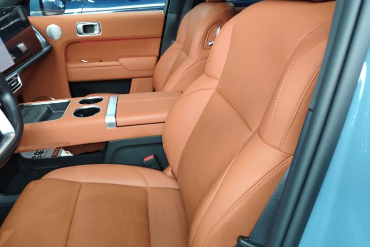 Used Li Auto L8 2023 Max model
