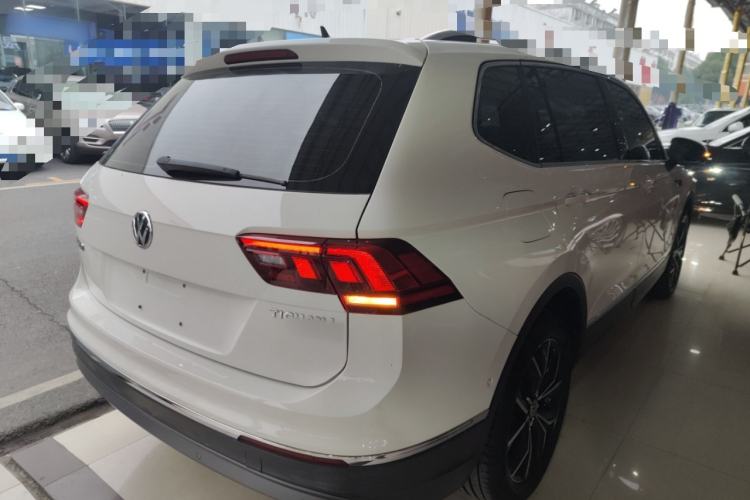 Used Volkswagen Tiguan L 2020 330TSI Automatic Two-Wheel Drive Smart Luxury Edition China VI Standard
