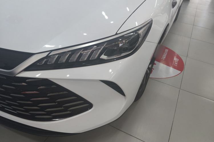 Used BYD Qin PLUS 2025 DM-i Smart Drive 120KM Superior Model