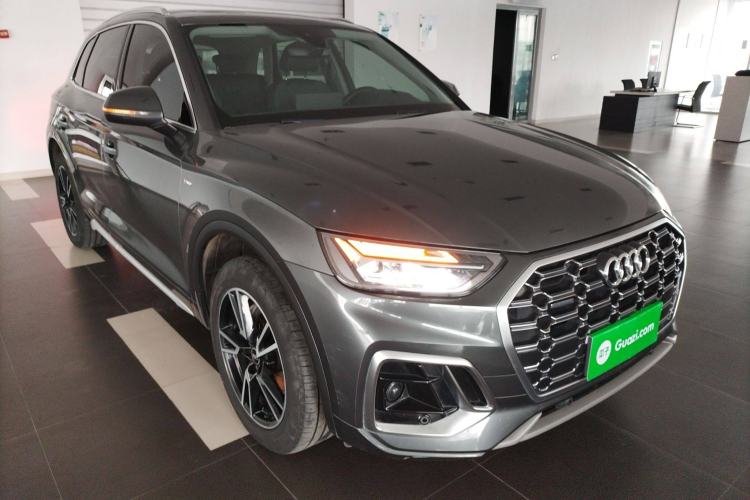 Used Audi Q5L 2022 40T Fashionable and Dynamic Model
