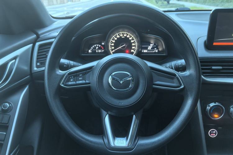 Used Mazda CX-4 2018 2.0L Automatic Two-Wheel Drive Blue Sky Dynamic Version China V Standard
