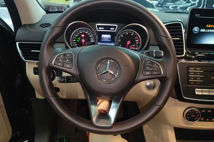 Used Mercedes-Benz GLE 2017 GLE 400 4MATIC
