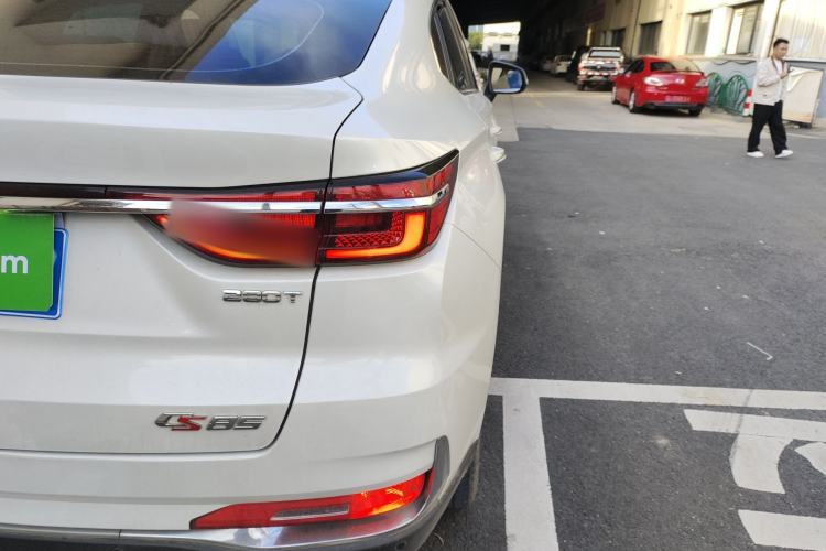 Used Changan CS85 COUPE 2019 1.5T DCT Dynamic Version China VI Standard
