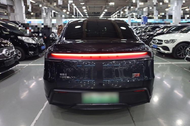 Used Tesla Model Y 2025 Long-Range All-Wheel Drive First Edition