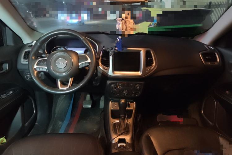 Used  Compass 2017 200T Automatic Family Edition