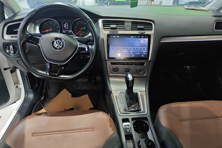 Used Volkswagen Golf 2014 1.6L Automatic Comfort Model
