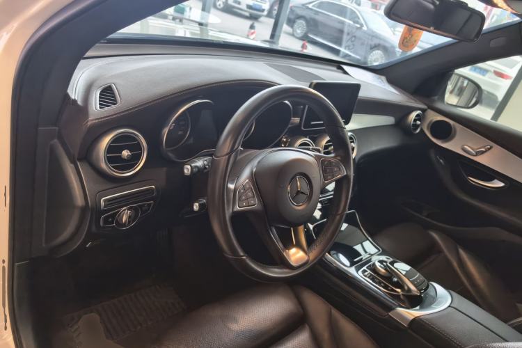 Used Mercedes-Benz GLC 2019 GLC 200 L 4MATIC
