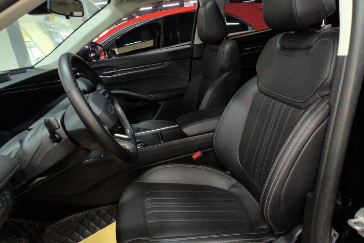 Used Ford Mondeo 2025 2.0T EcoBoost Luxury Version
