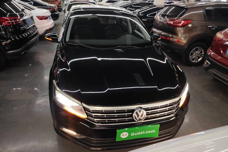 Used Volkswagen Passat 2017 330TSI DSG Luxury Edition
