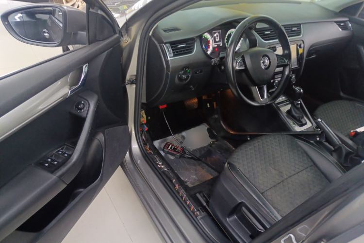 Used Skoda Octavia 2018 1.6L Automatic Luxury Edition
