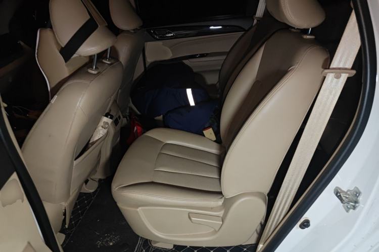 Used Baojun 730 2016 1.5L Manual Comfort Version 7 Seats China V Emission Standard
