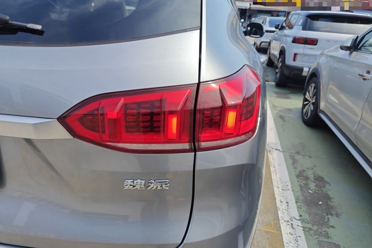 Used Wey VV6 2020 2.0T Two-Wheel Drive Smart Enjoyment+
