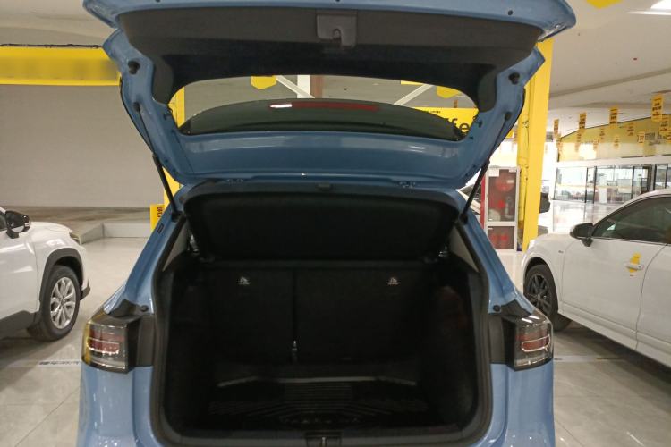 Used Volkswagen Tharu 2025 NewRui 300TSI Prestige Edition