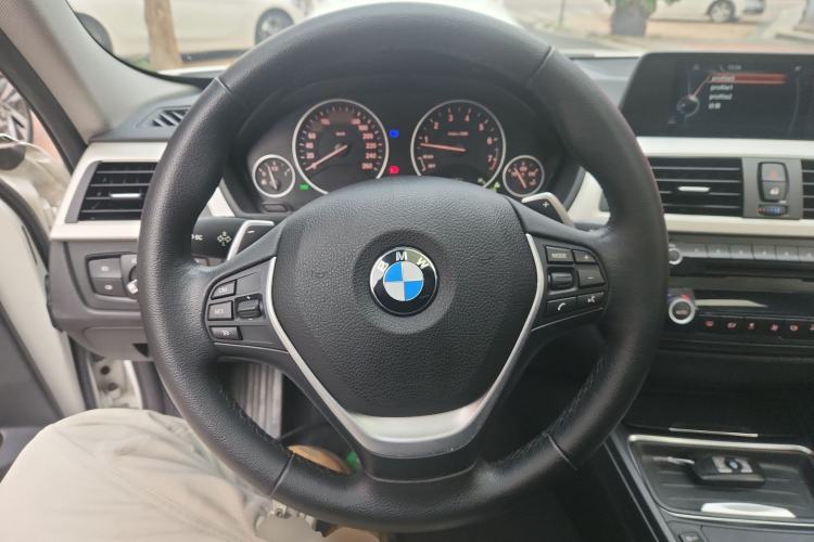 Used BMW 3 Series 2015 328Li Fashion Model
