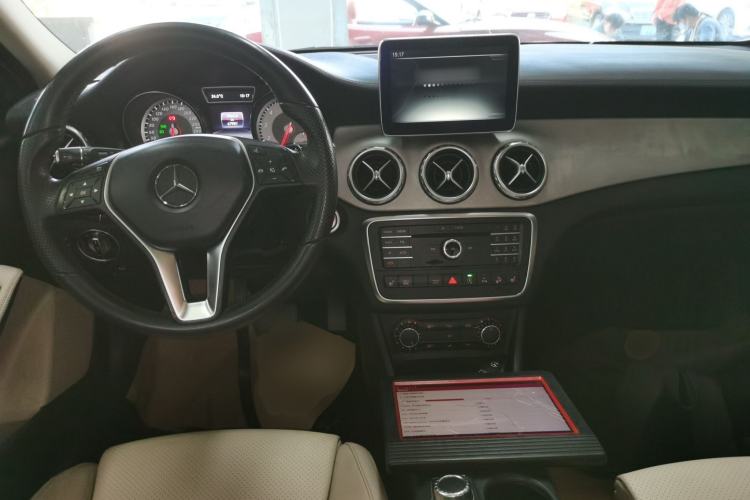 Used Mercedes-Benz GLA 2016 GLA 220 4MATIC Fashion Edition
