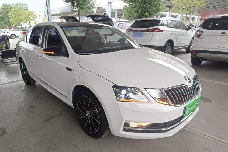 Used Skoda Octavia 2018 TSI280 DSG Luxury Edition
