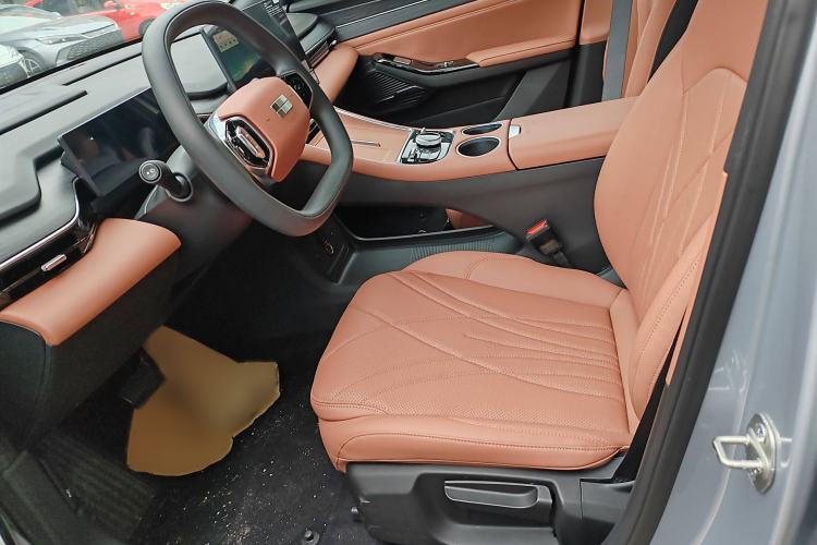 Used  L6 2025 EM-i 60km Launch Edition