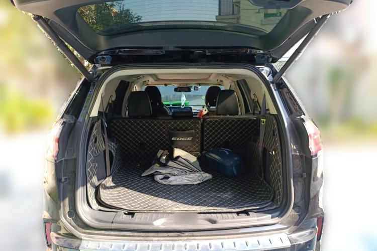 Used Ford Edge 2021 Facelifted PLUS EcoBoost 245 Two-Wheel Drive XLT 7-Seater